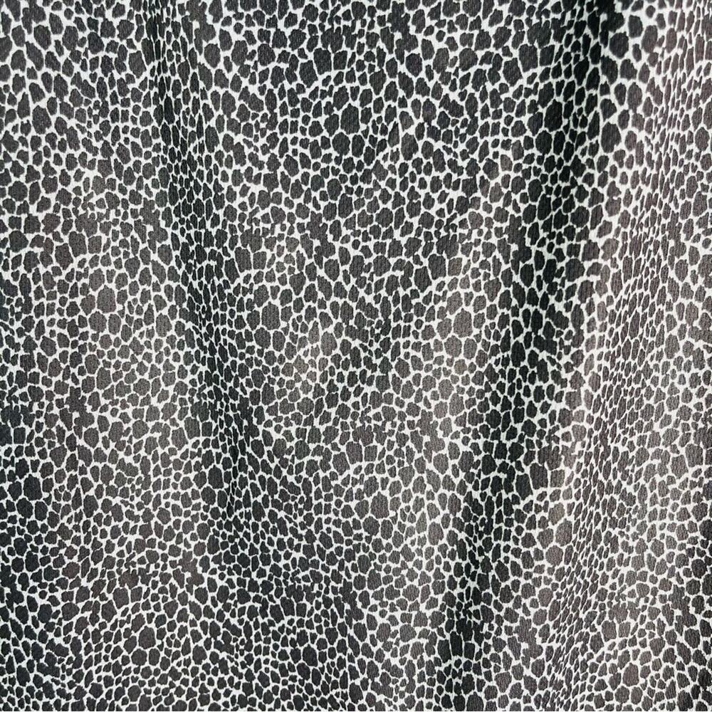 Nike black grey animal print mesh activewear athletic yoga running small - Picture 4 of 7